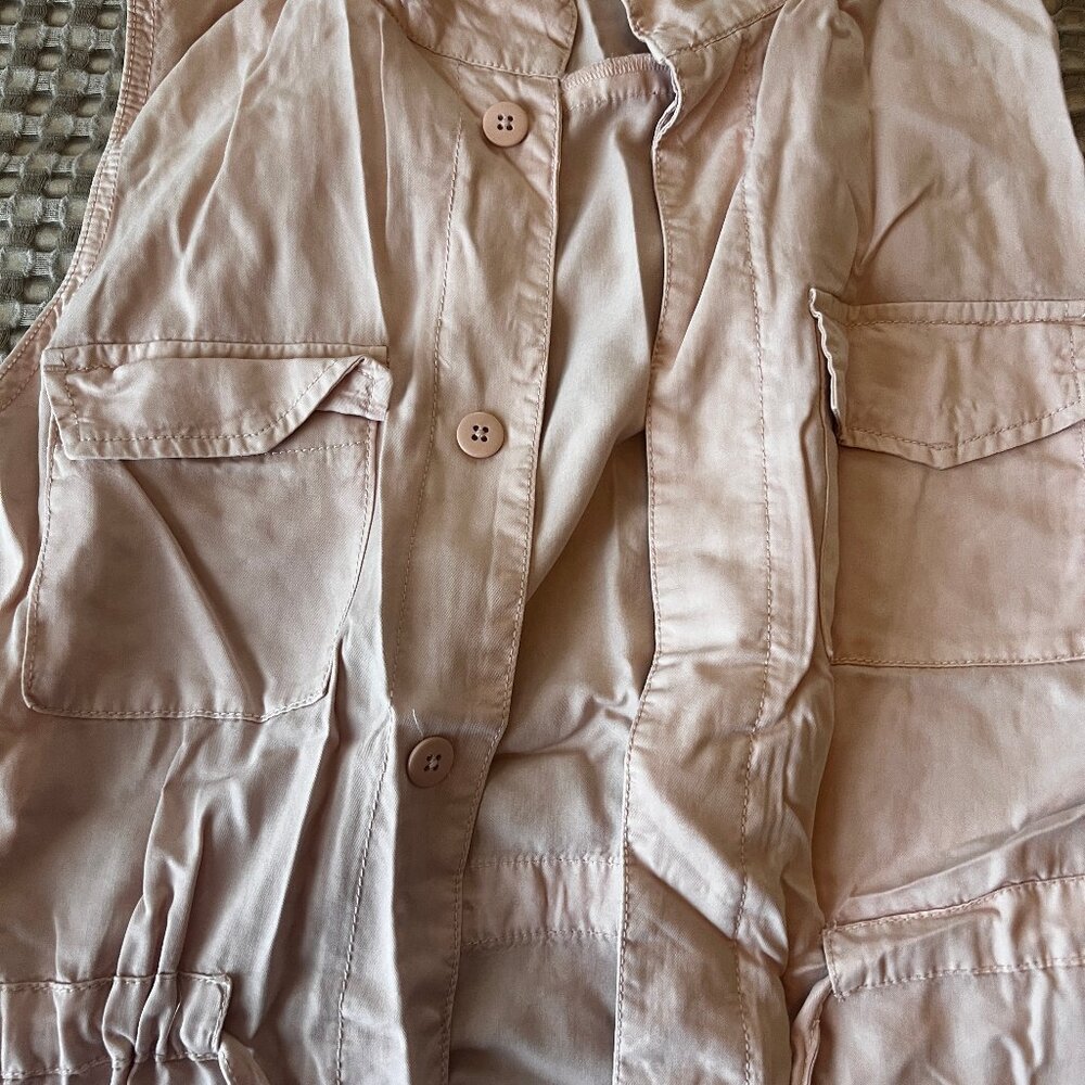 a.n.a. Pale Pink Lightweight Vest, Size Large, NWOT - Picture 2 of 4